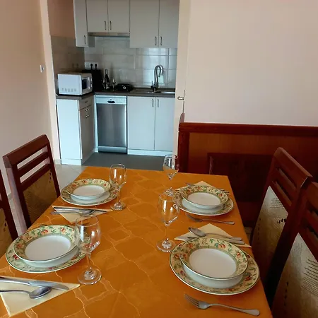 Napsugar Vendeghaz-apartman *