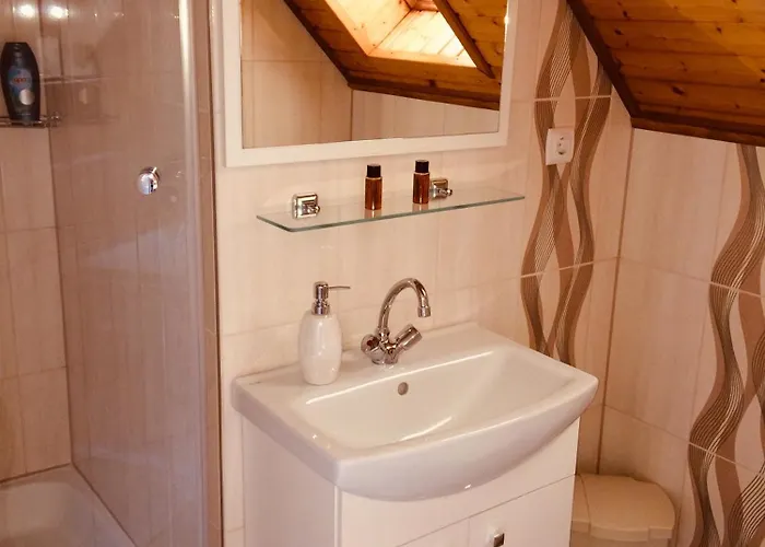 Napsugar Vendeghaz-apartman 3* פוניארצוושהג'